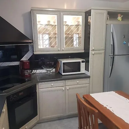 Apartment Syrigos Family 80 Sq.m On Naxos Town *