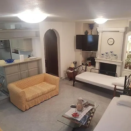 Syrigos Family 80 Sq.m On Naxos Town *
