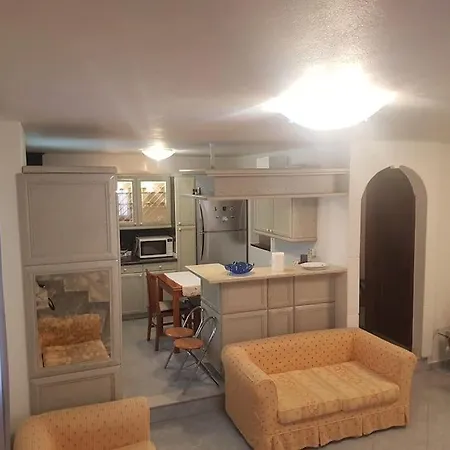 Syrigos Family 80 Sq.m On Naxos Town *