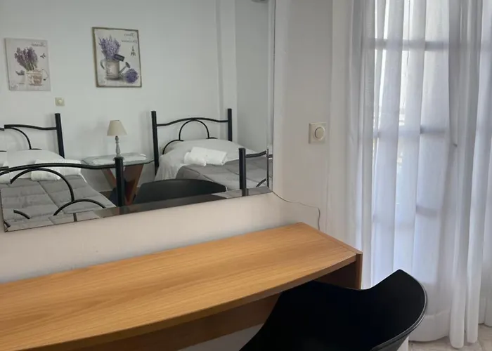 Syrigos Family 80 Sq.m On Naxos Town Apartment *