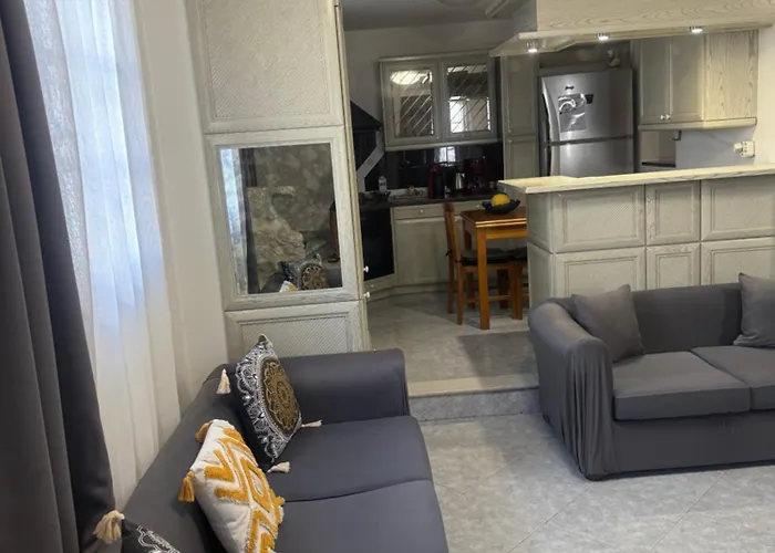 Syrigos Family 80 Sq.m On Naxos Town *